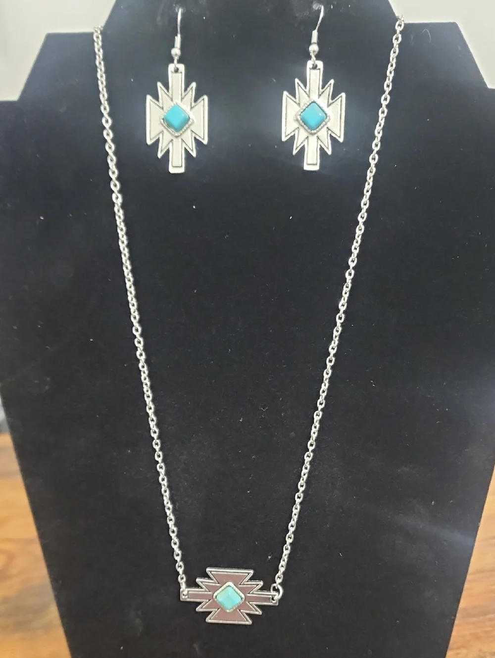 Vintage Western-style Turquoise Jewelry Sets, Which Are composed Of Various Ele-